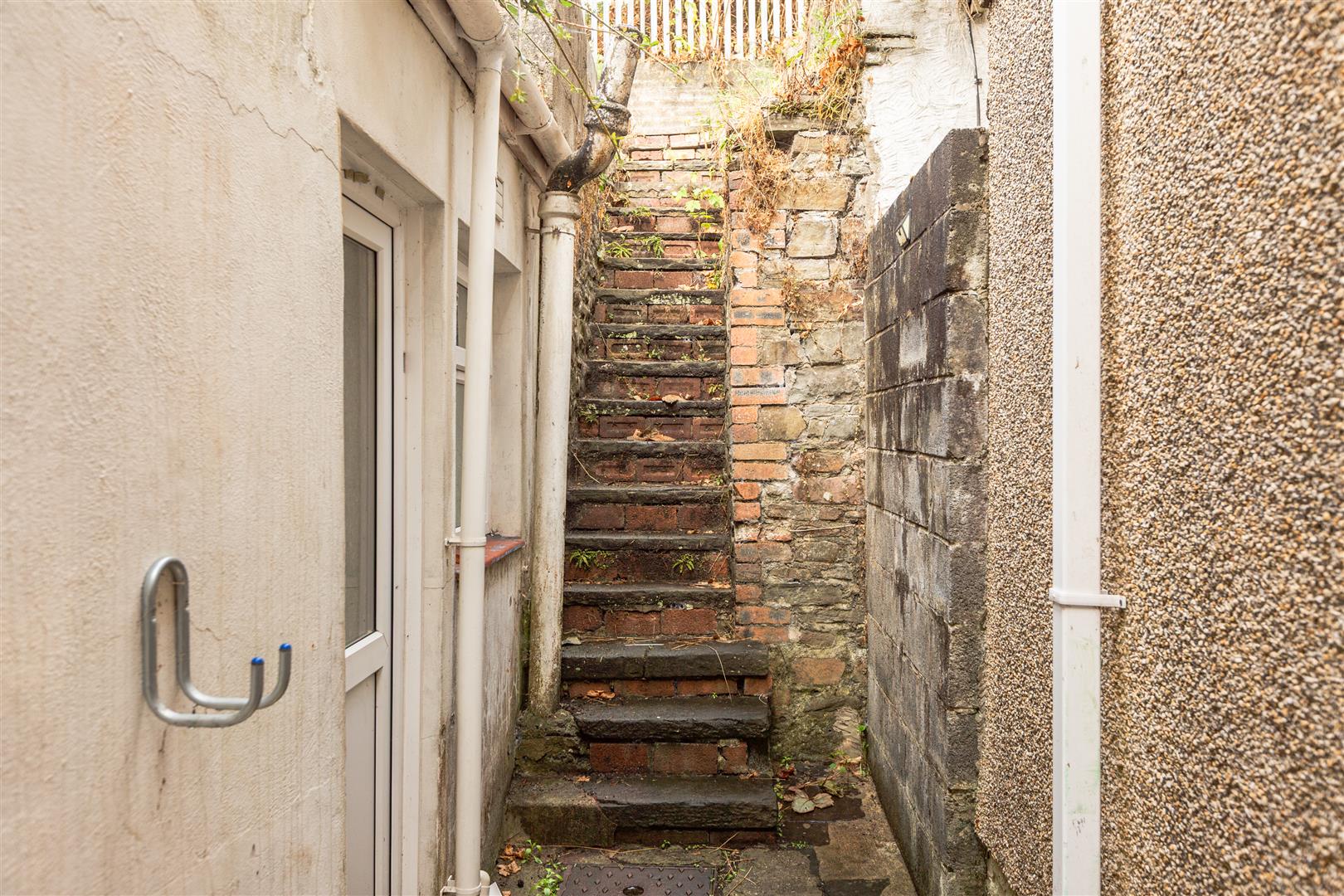 Kinley Street, St. Thomas, Swansea, SA1 8HE